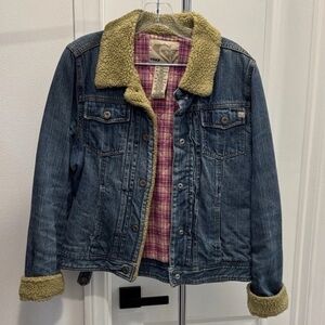 Roxy Blue Denim Jacket with Tan Sherpa Lining